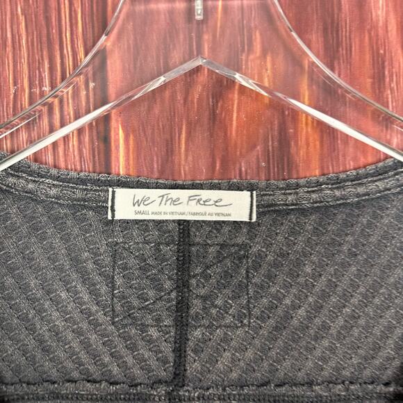 We The Free Free People Gray Coraline Thermal Waffle Knit Oversized Top. Small - Picture 3 of 6